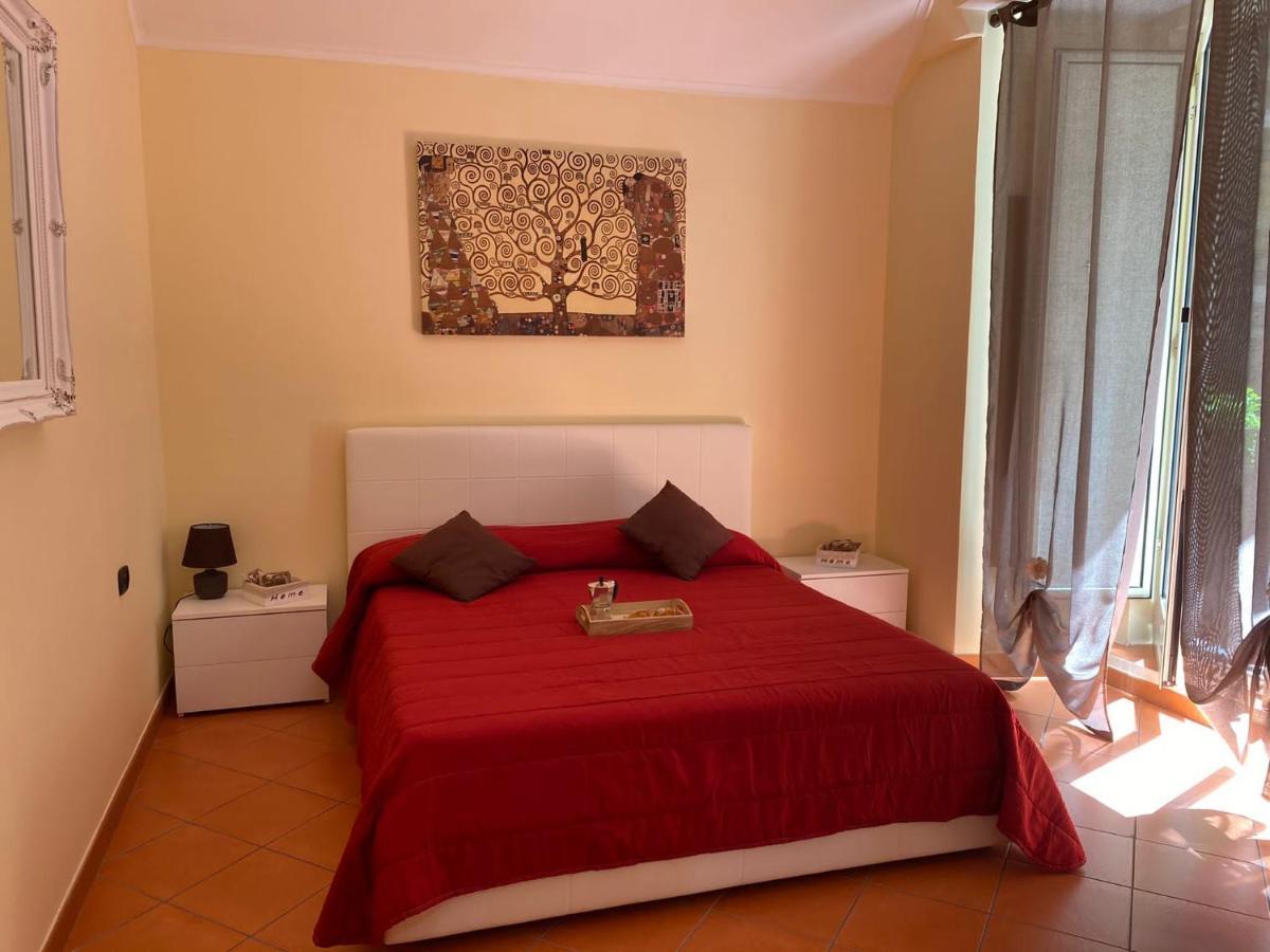 Home In Love: Vicoletto Dei Presepi Неаполь Экстерьер фото