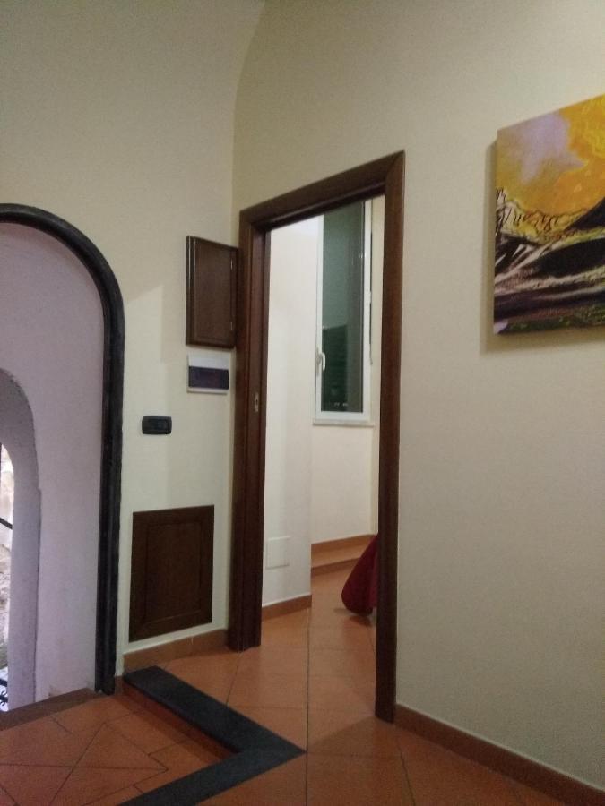 Home In Love: Vicoletto Dei Presepi Неаполь Экстерьер фото