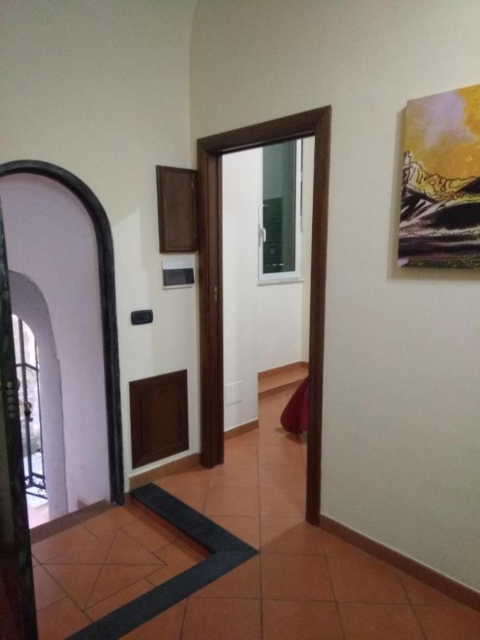 Home In Love: Vicoletto Dei Presepi Неаполь Экстерьер фото
